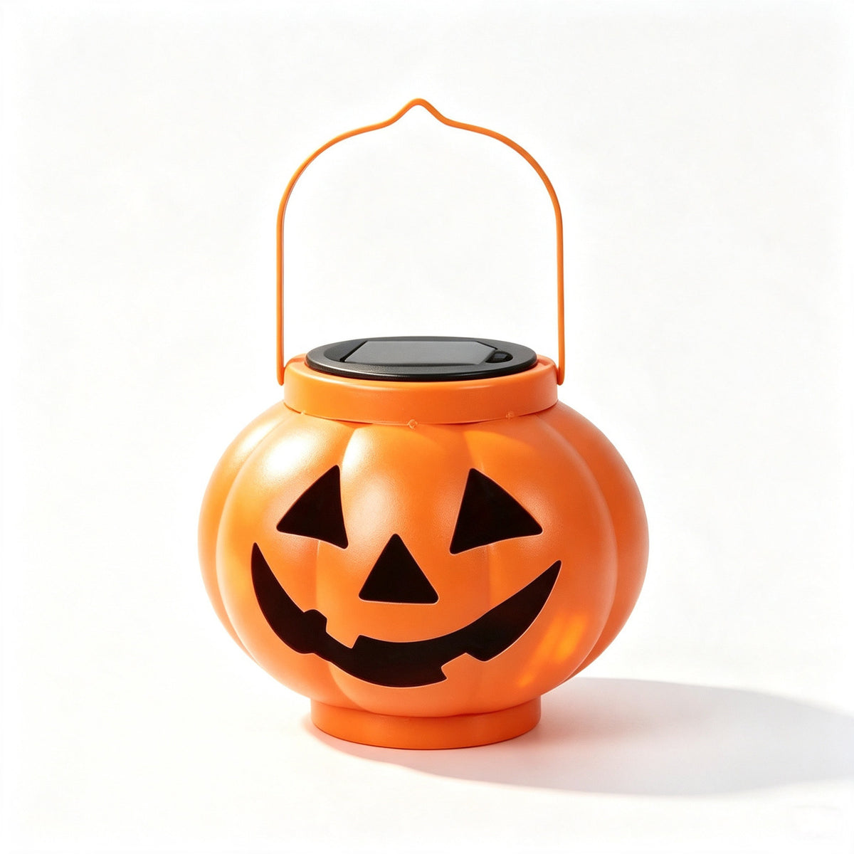 Glowing pumpkin solar lantern – Halloween garden decor